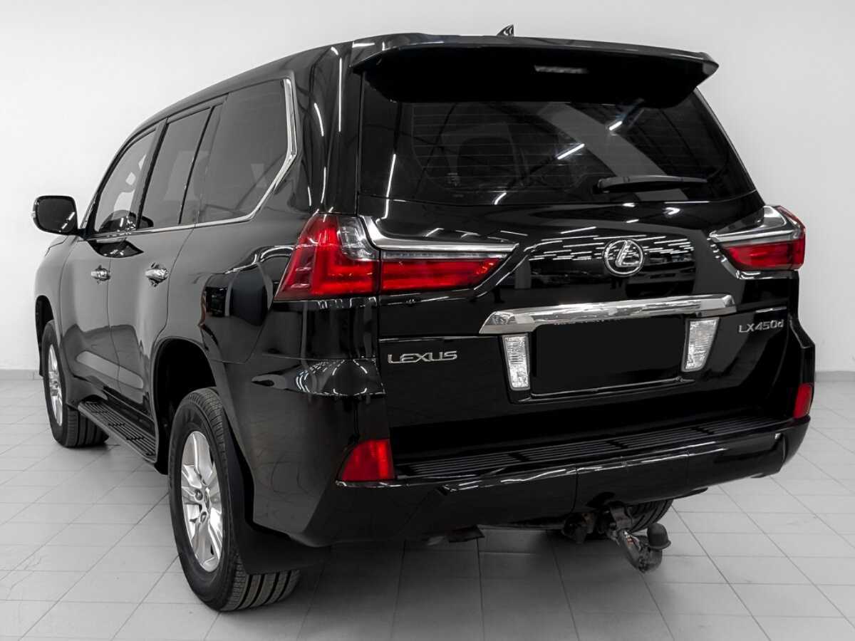 Lexus LX с пробегом — 2017 год. Фото: #6