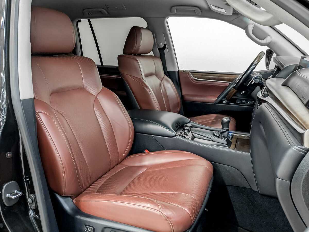 Lexus LX с пробегом — 2017 год. Фото: #23