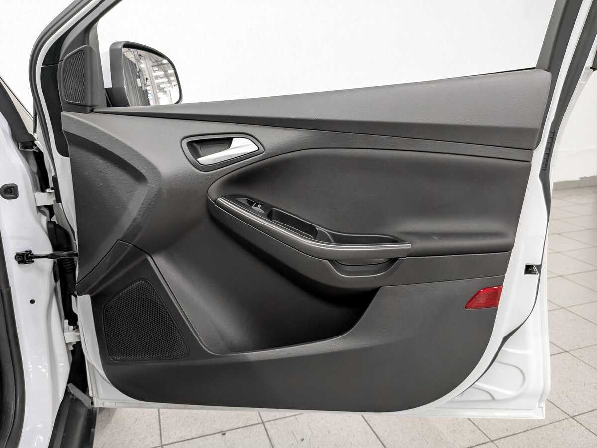 Ford Focus с пробегом — 2015 год. Фото: #20