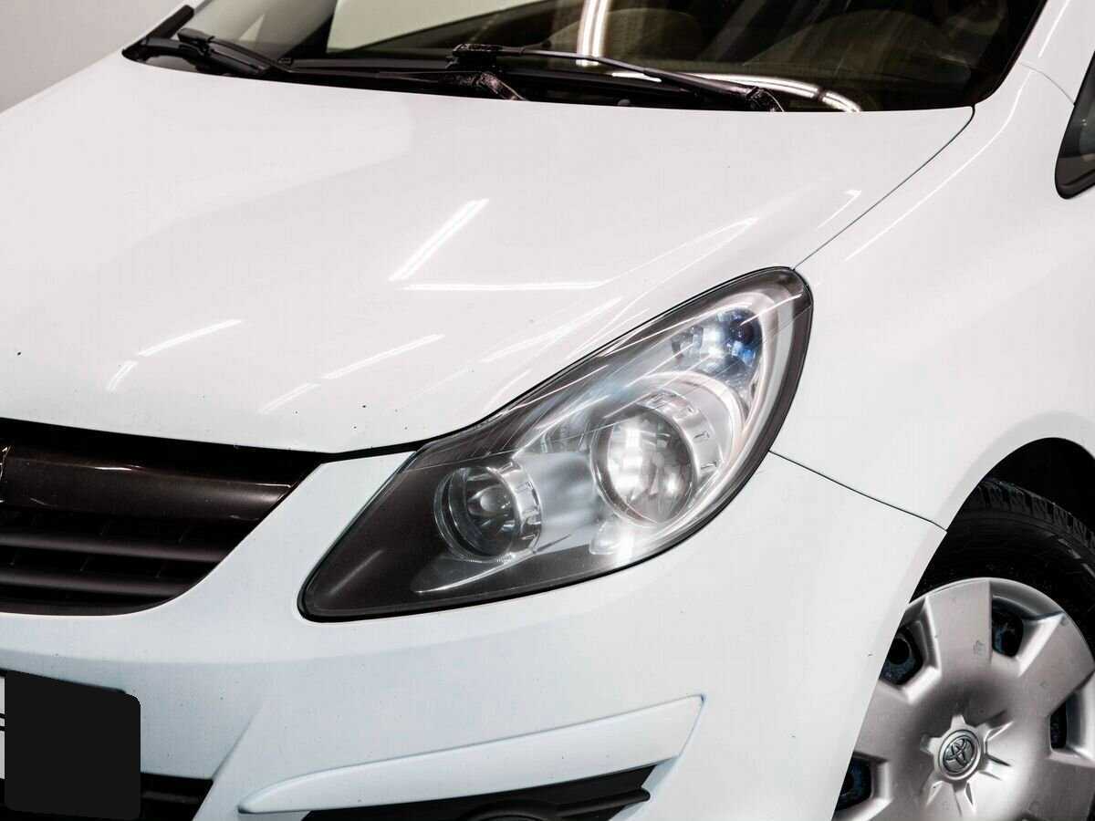 Opel Corsa с пробегом — 2010 год. Фото: #6