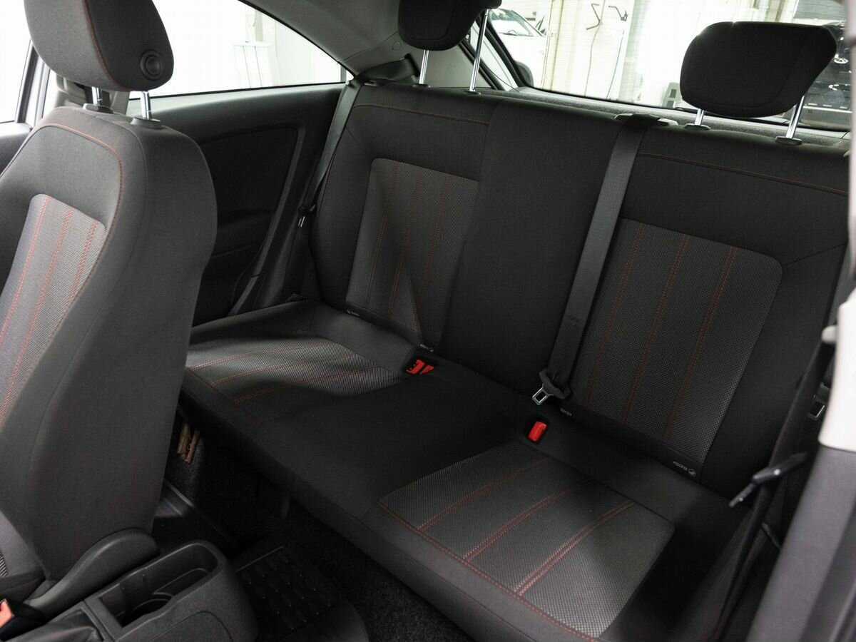 Opel Corsa с пробегом — 2010 год. Фото: #9