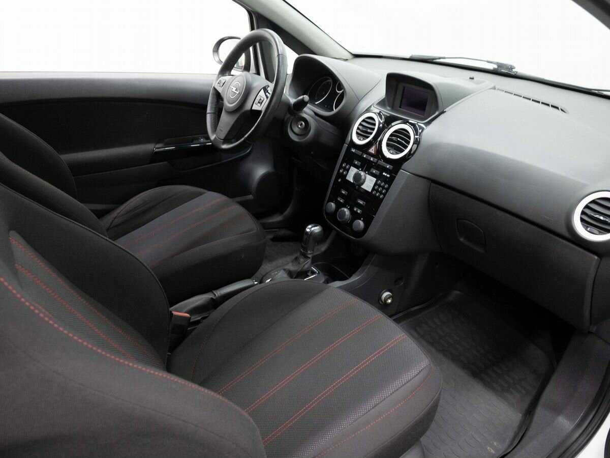 Opel Corsa с пробегом — 2010 год. Фото: #10