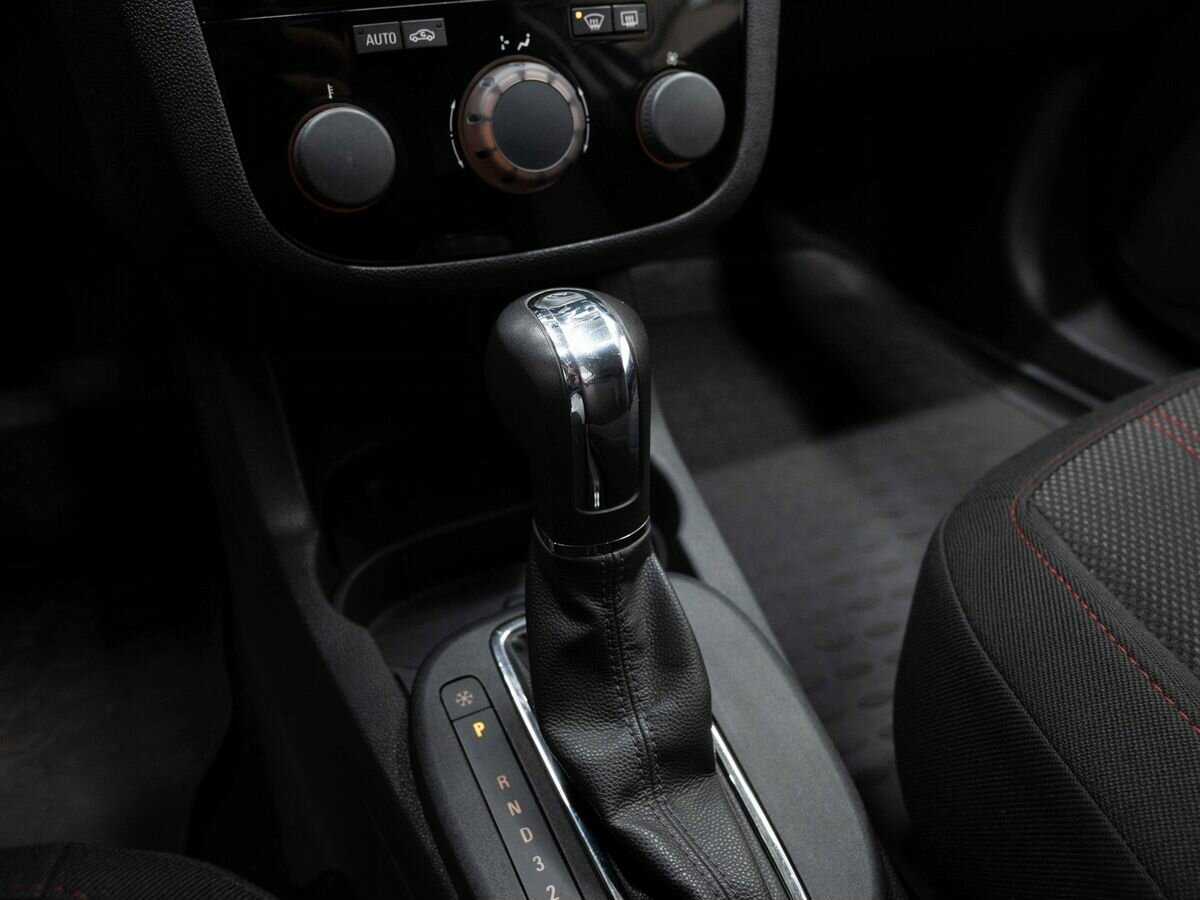 Opel Corsa с пробегом — 2010 год. Фото: #18