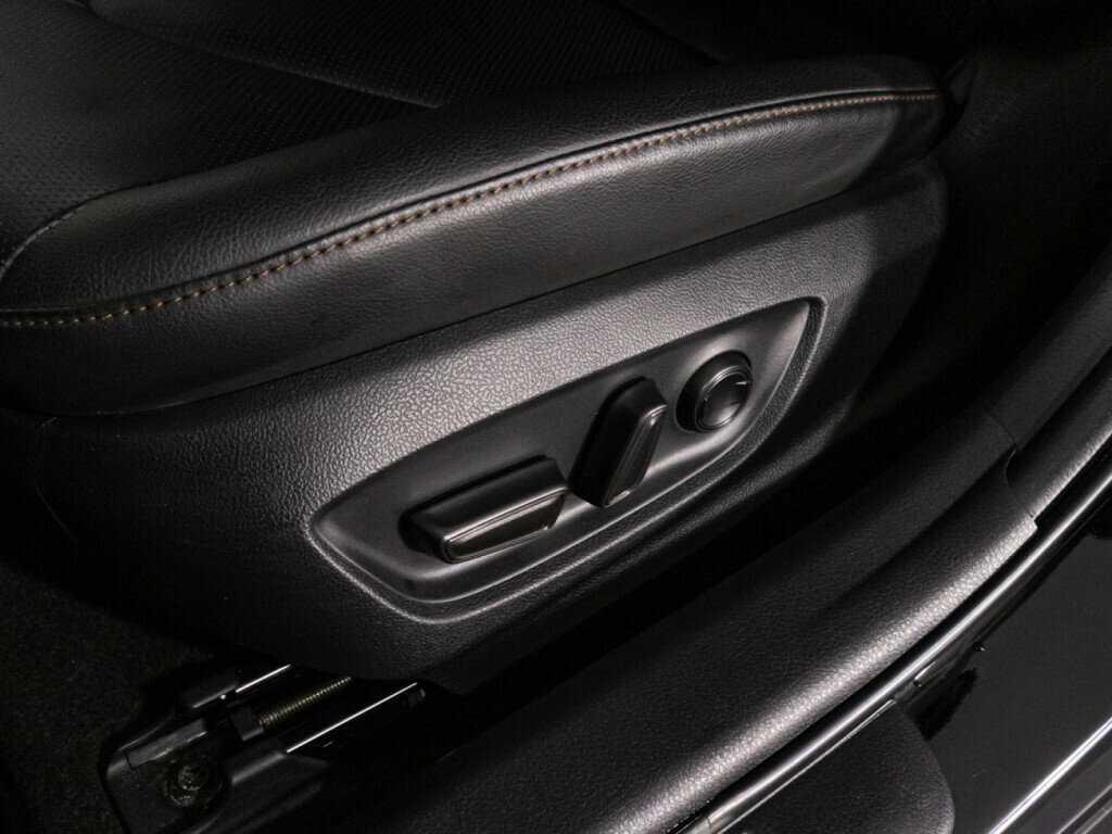 Toyota Camry с пробегом — 2020 год. Фото: #13