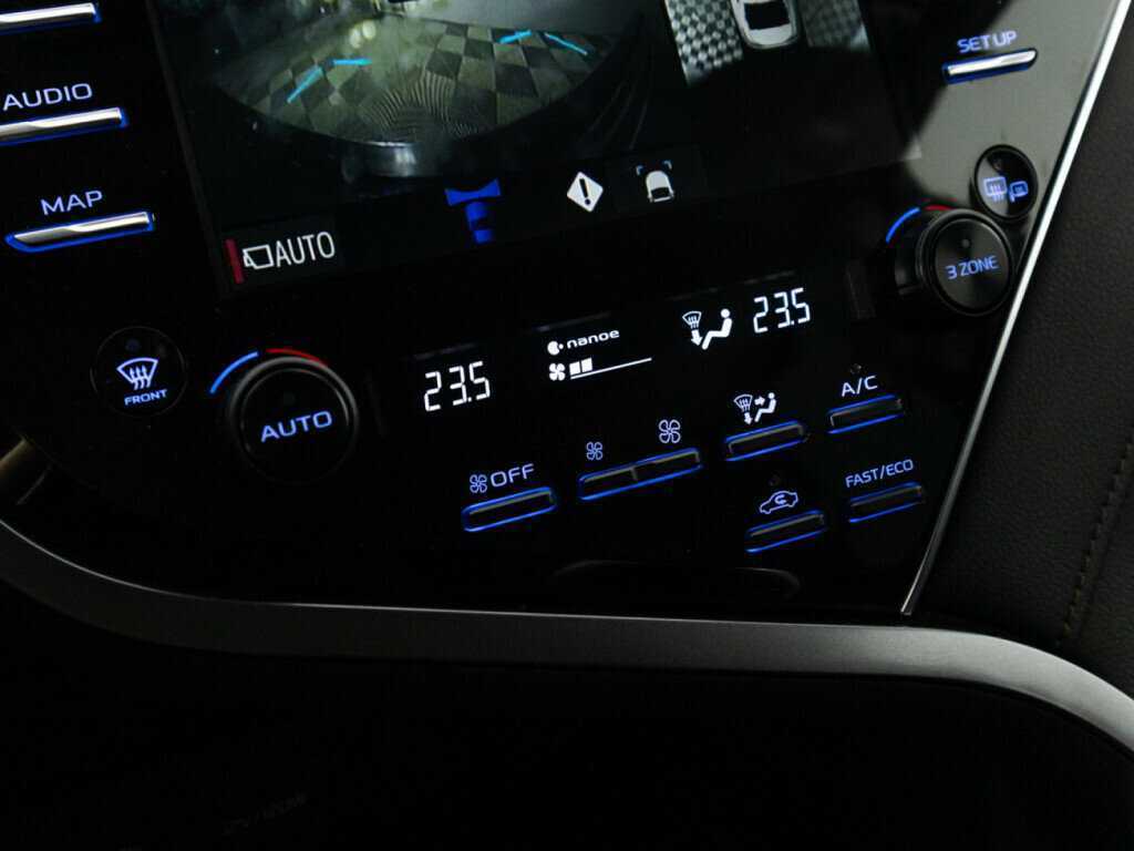 Toyota Camry с пробегом — 2020 год. Фото: #18