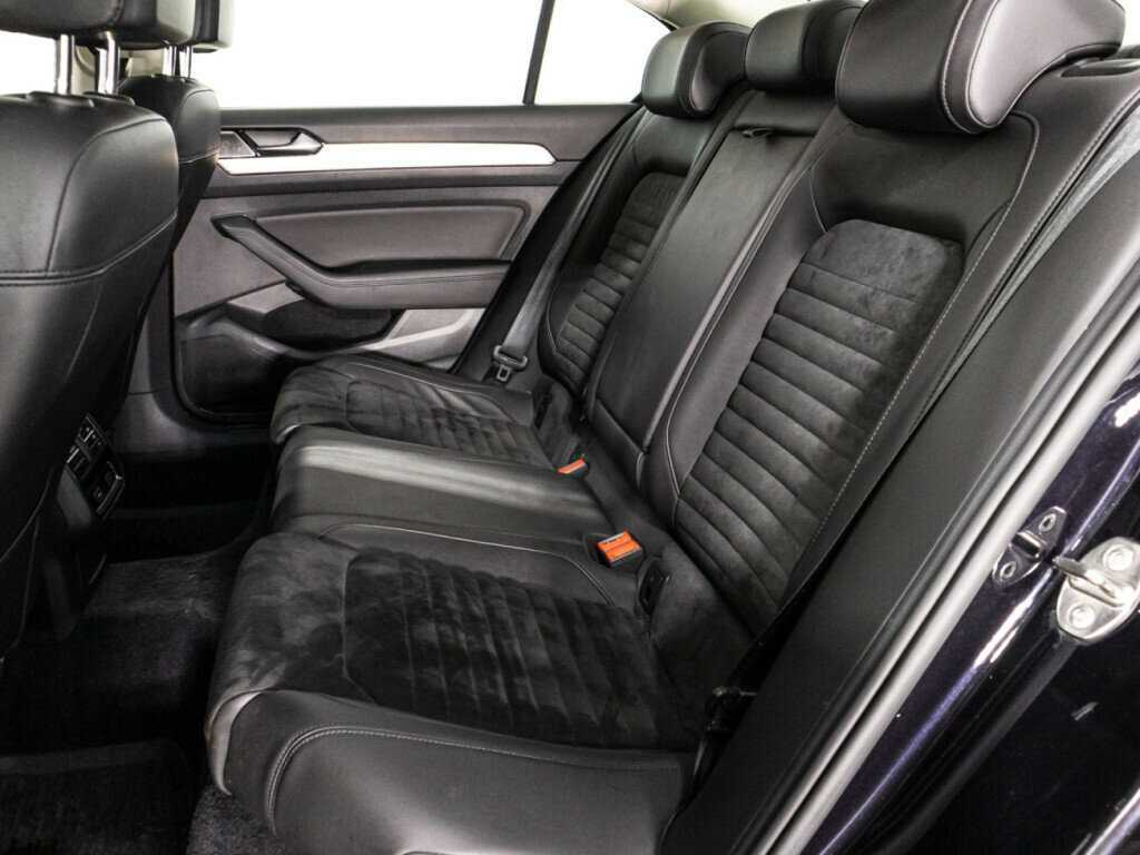 Volkswagen Passat с пробегом — 2016 год. Фото: #9