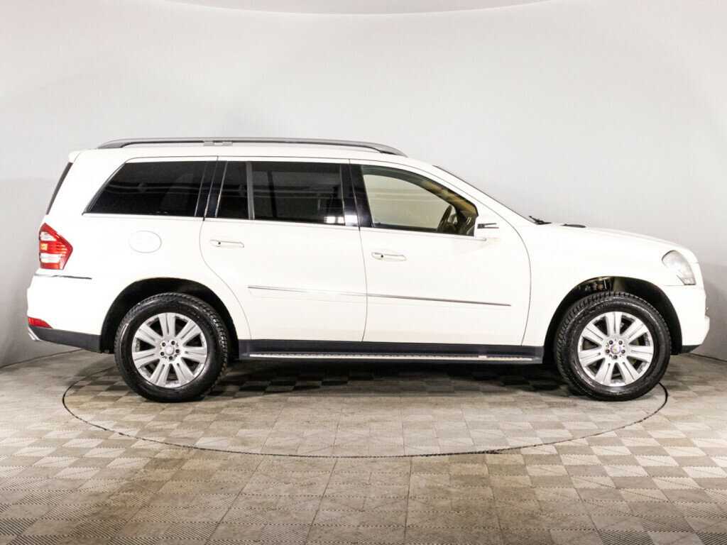 Mercedes-Benz GL-Класс с пробегом — 2010 год. Фото: #3