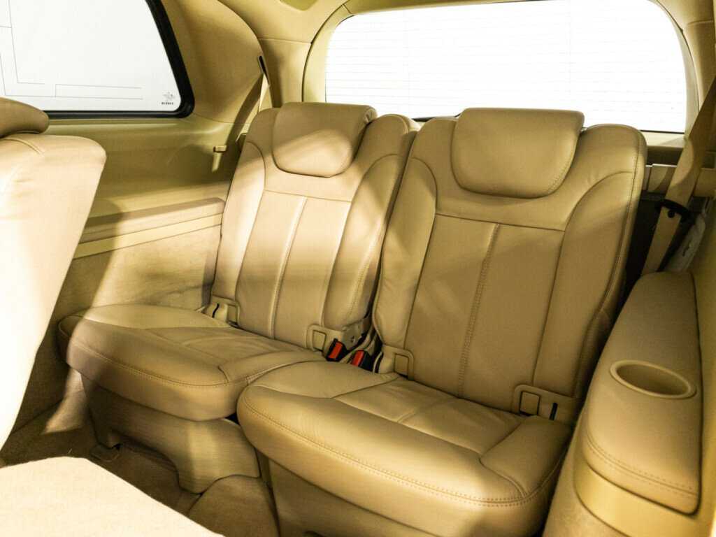 Mercedes-Benz GL-Класс с пробегом — 2010 год. Фото: #16