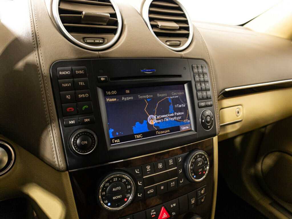 Mercedes-Benz GL-Класс с пробегом — 2010 год. Фото: #20