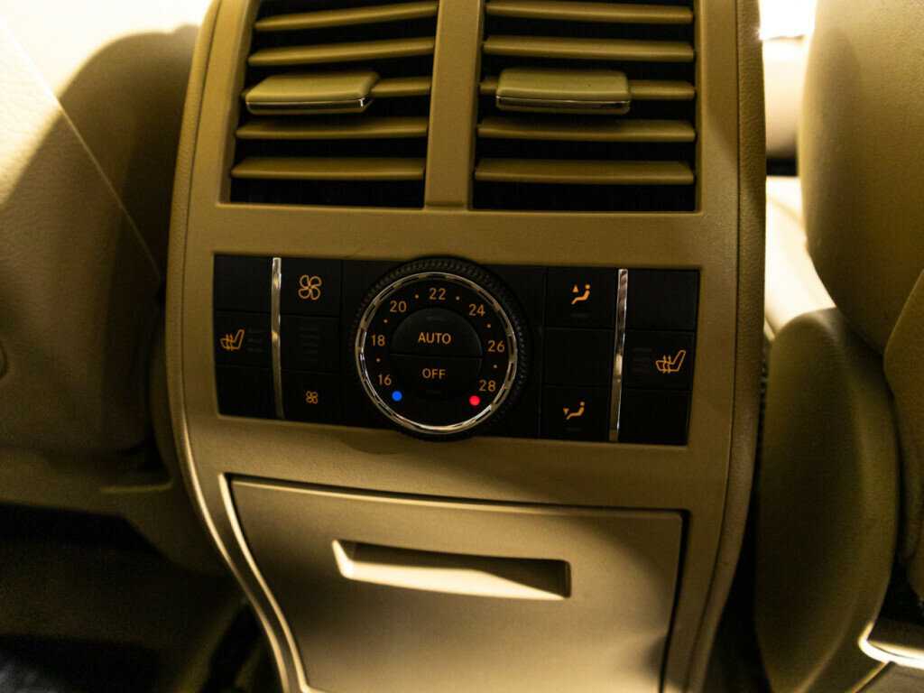 Mercedes-Benz GL-Класс с пробегом — 2010 год. Фото: #24