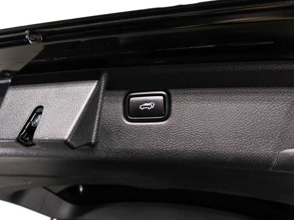 Kia Mohave с пробегом — 2022 год. Фото: #14