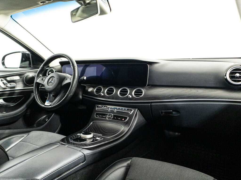 Mercedes-Benz E-Класс с пробегом — 2017 год. Фото: #8