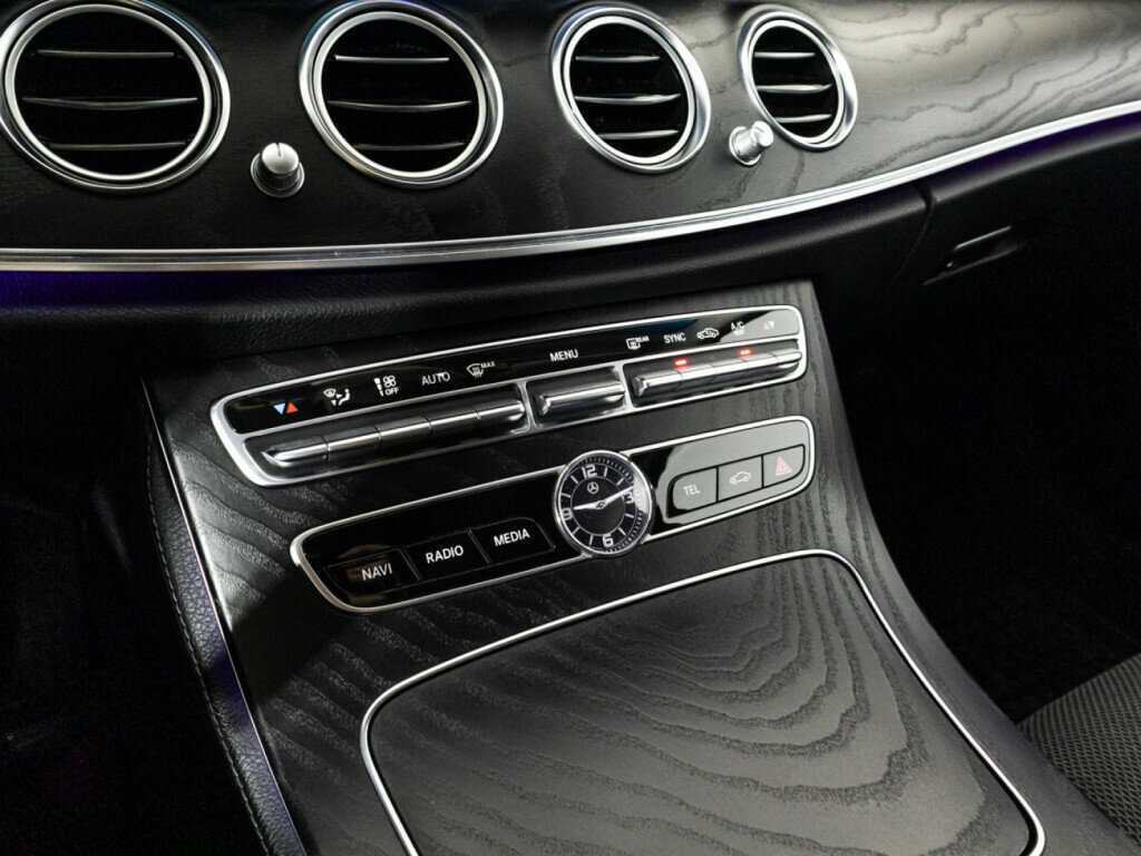 Mercedes-Benz E-Класс с пробегом — 2017 год. Фото: #17