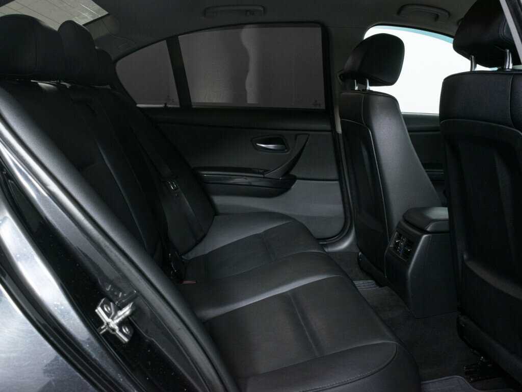 BMW 3 серии с пробегом — 2010 год. Фото: #9