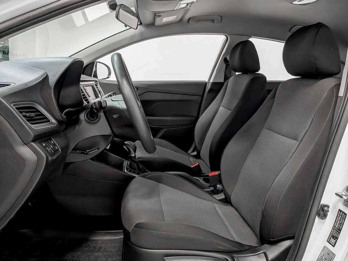 Hyundai Solaris с пробегом — 2021 год. Фото: #20