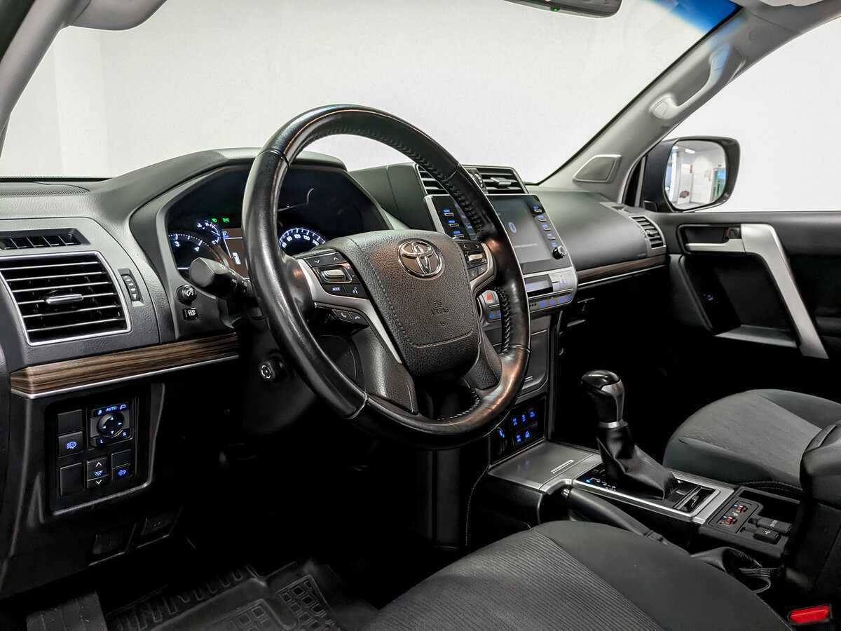 Toyota Land Cruiser Prado с пробегом — 2021 год. Фото: #15