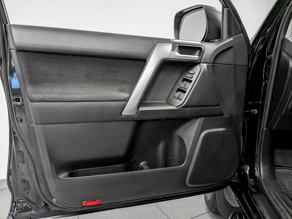 Toyota Land Cruiser Prado с пробегом — 2021 год. Фото: #18