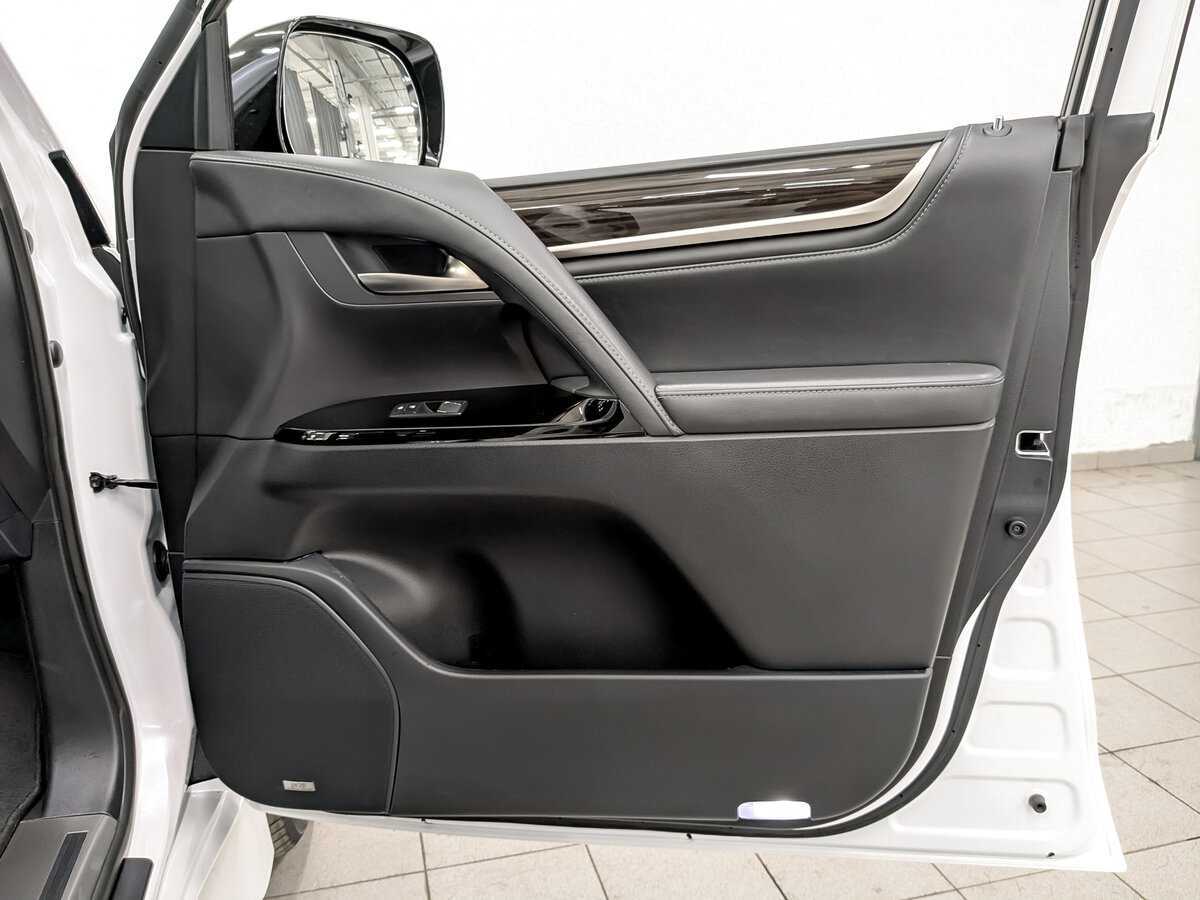 Lexus LX с пробегом — 2021 год. Фото: #24