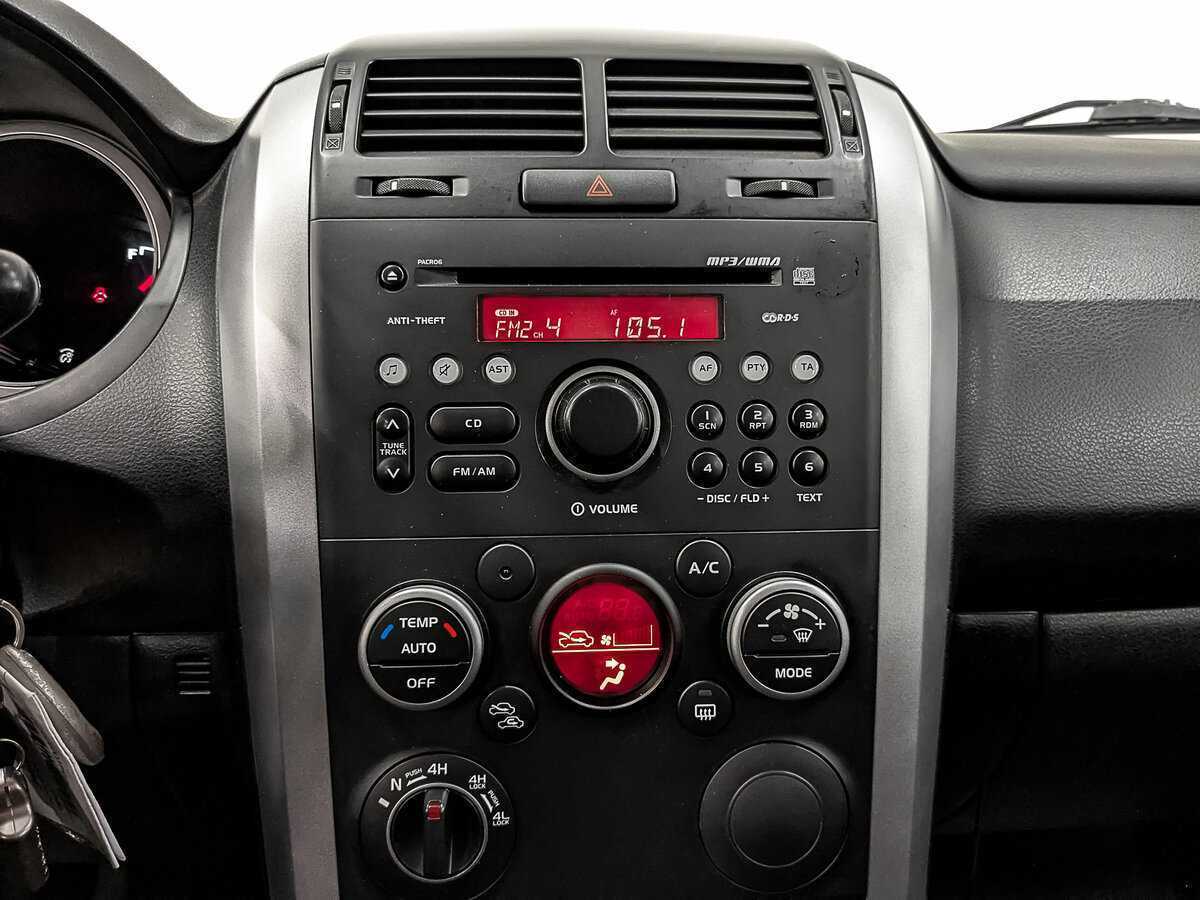 Suzuki Grand Vitara с пробегом — 2011 год. Фото: #15