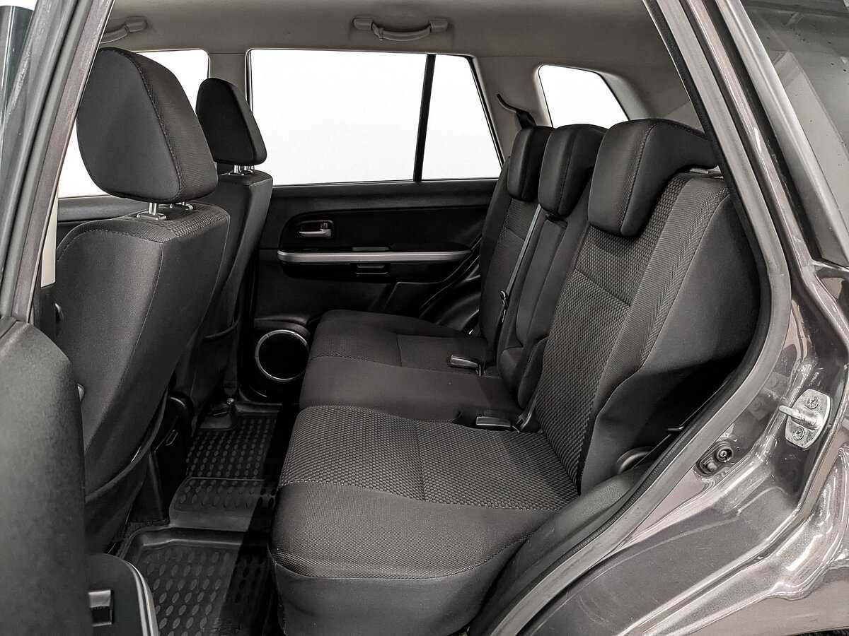 Suzuki Grand Vitara с пробегом — 2011 год. Фото: #16