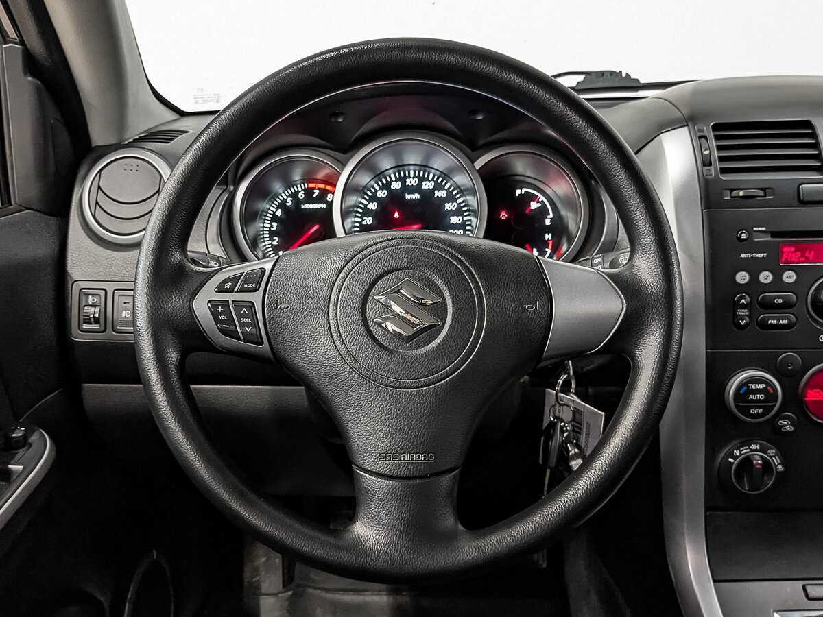 Suzuki Grand Vitara с пробегом — 2011 год. Фото: #19