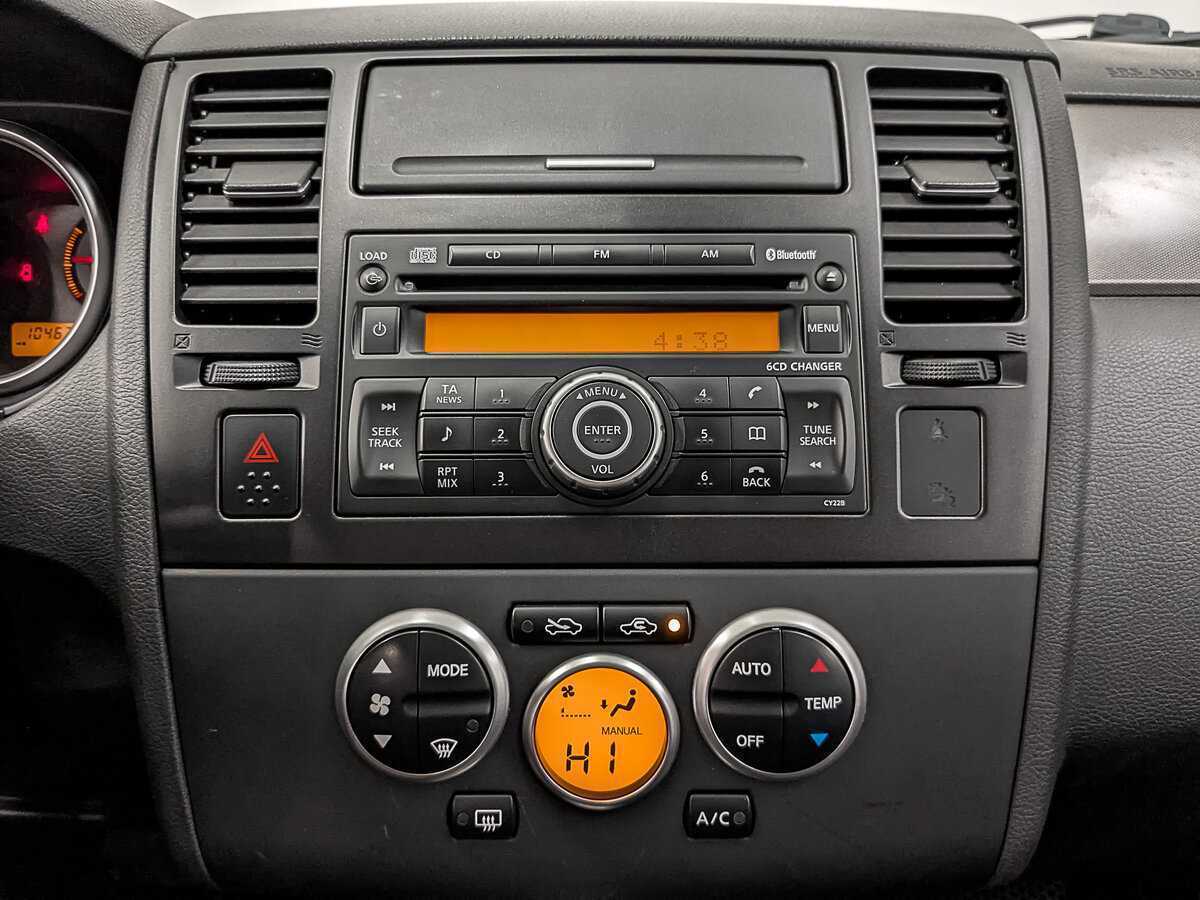 Nissan Tiida с пробегом — 2008 год. Фото: #15