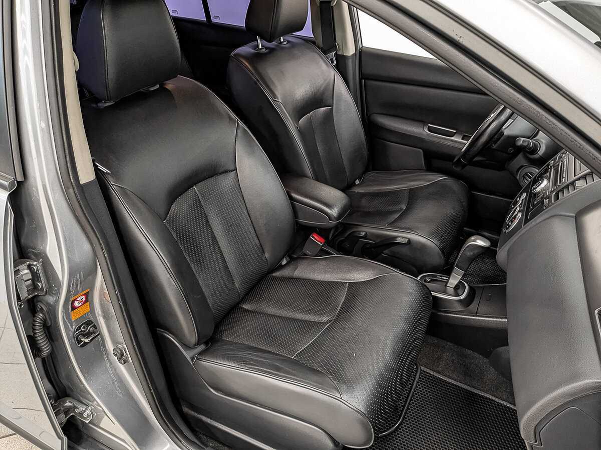 Nissan Tiida с пробегом — 2008 год. Фото: #22