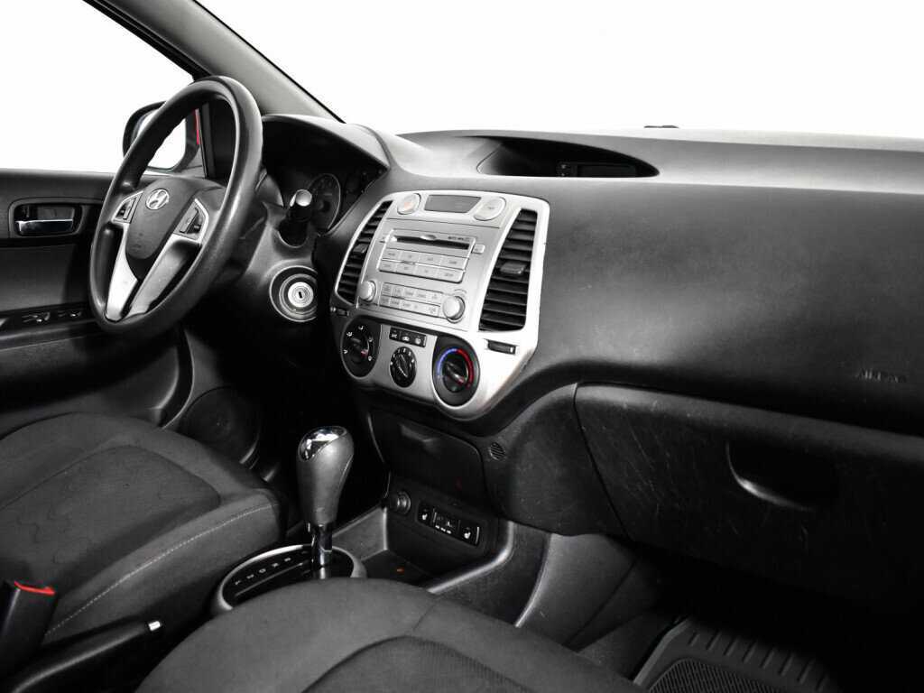 Hyundai i20 с пробегом — 2009 год. Фото: #8