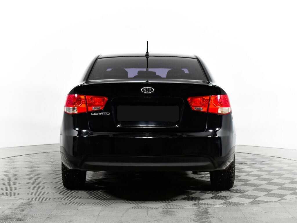 Kia Cerato с пробегом — 2011 год. Фото: #5