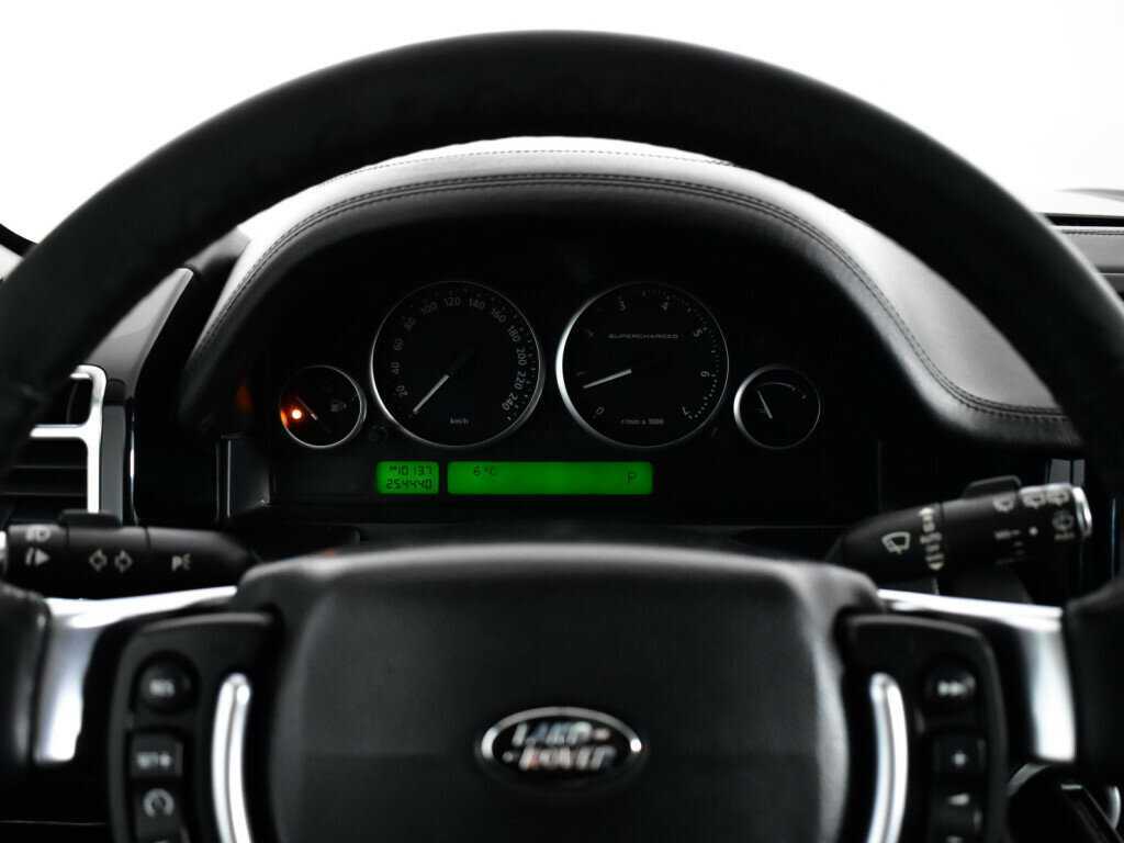 Land Rover Range Rover с пробегом — 2008 год. Фото: #9