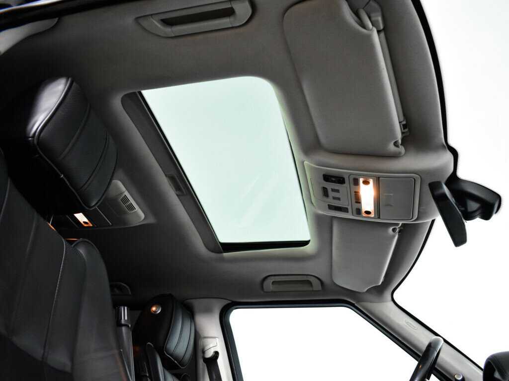 Land Rover Range Rover с пробегом — 2008 год. Фото: #11