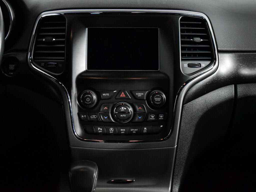 Jeep Grand Cherokee с пробегом — 2018 год. Фото: #11