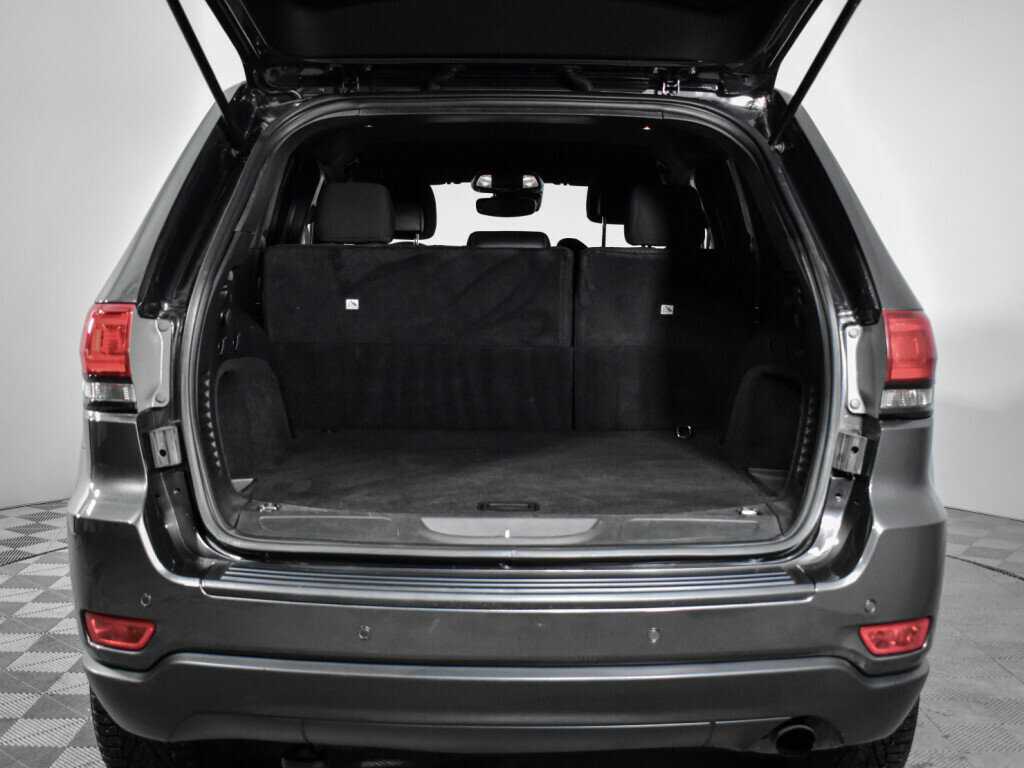 Jeep Grand Cherokee с пробегом — 2018 год. Фото: #17