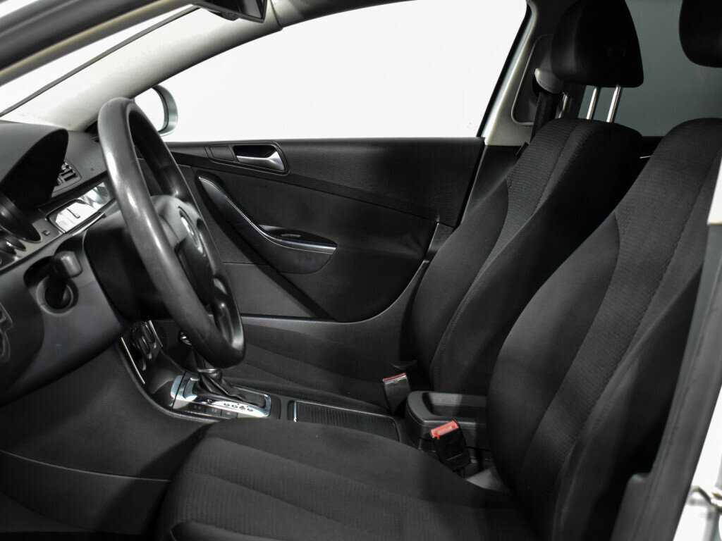 Volkswagen Passat с пробегом — 2008 год. Фото: #5