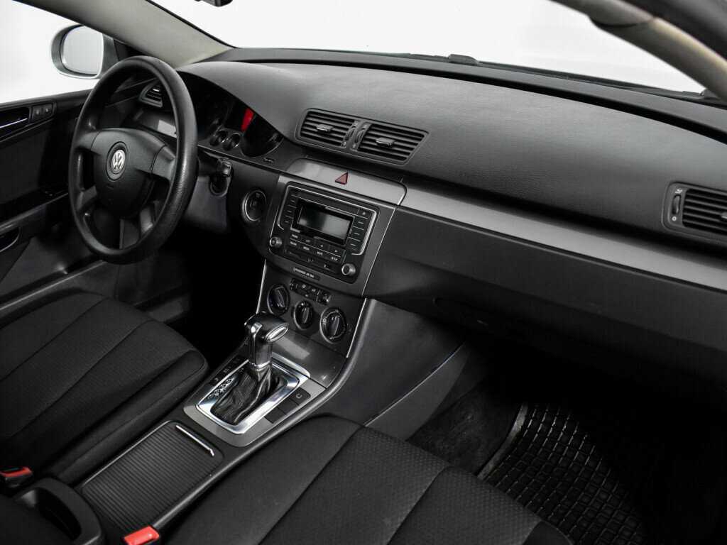 Volkswagen Passat с пробегом — 2008 год. Фото: #7