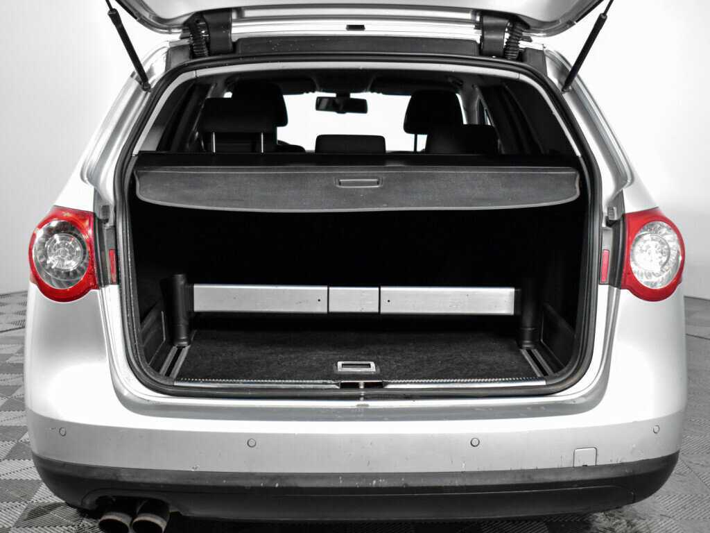 Volkswagen Passat с пробегом — 2008 год. Фото: #12