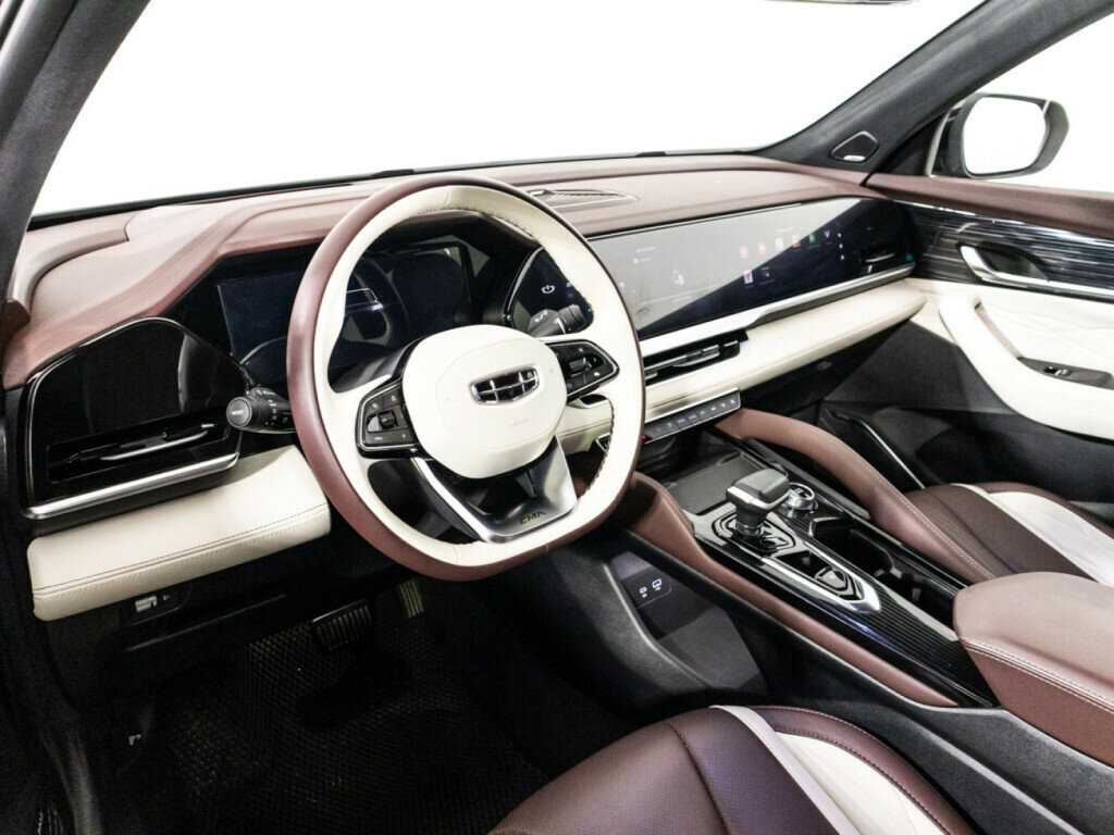 Geely Monjaro с пробегом — 2023 год. Фото: #10