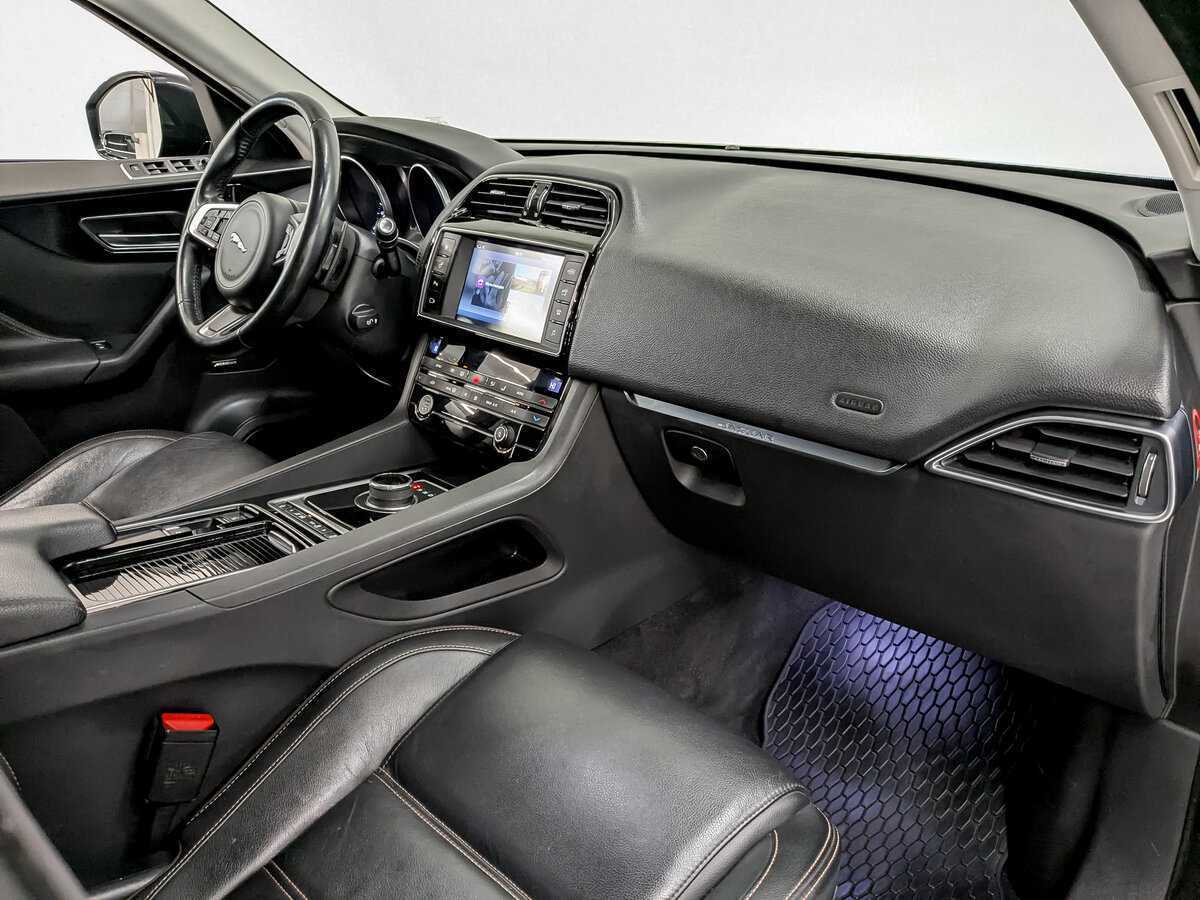 Jaguar F-Pace с пробегом — 2017 год. Фото: #10