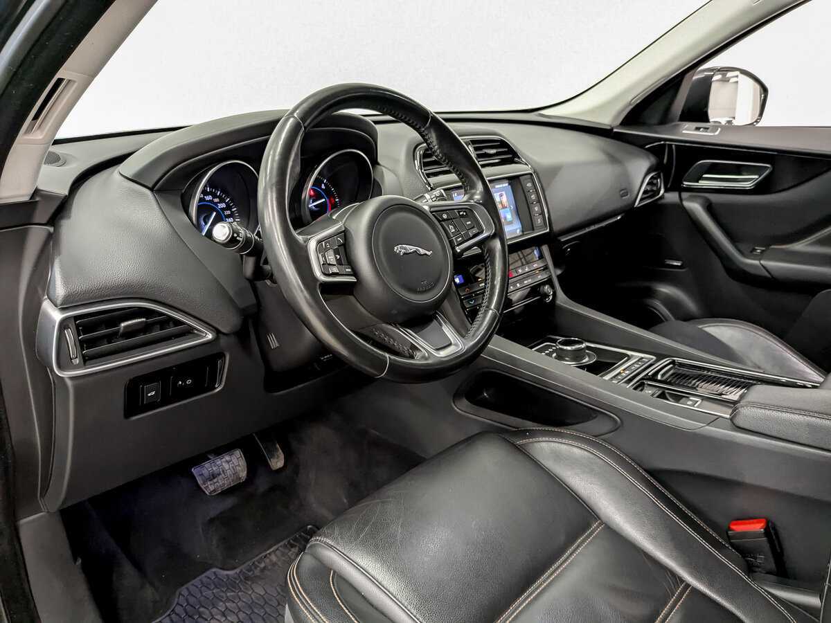 Jaguar F-Pace с пробегом — 2017 год. Фото: #15
