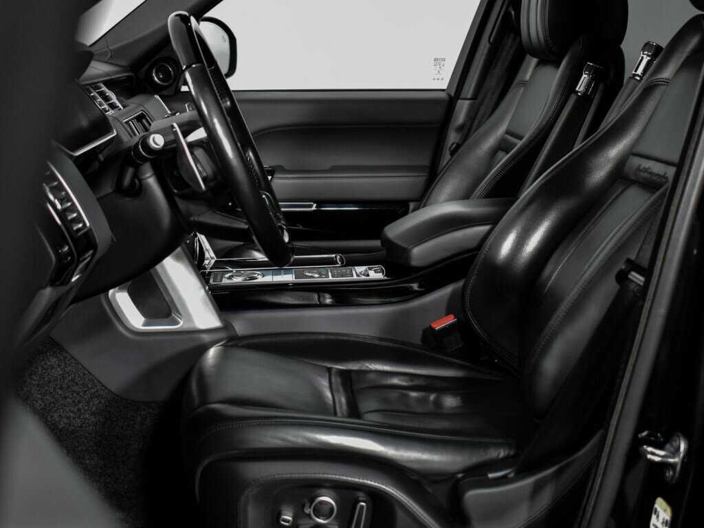 Land Rover Range Rover с пробегом — 2015 год. Фото: #12