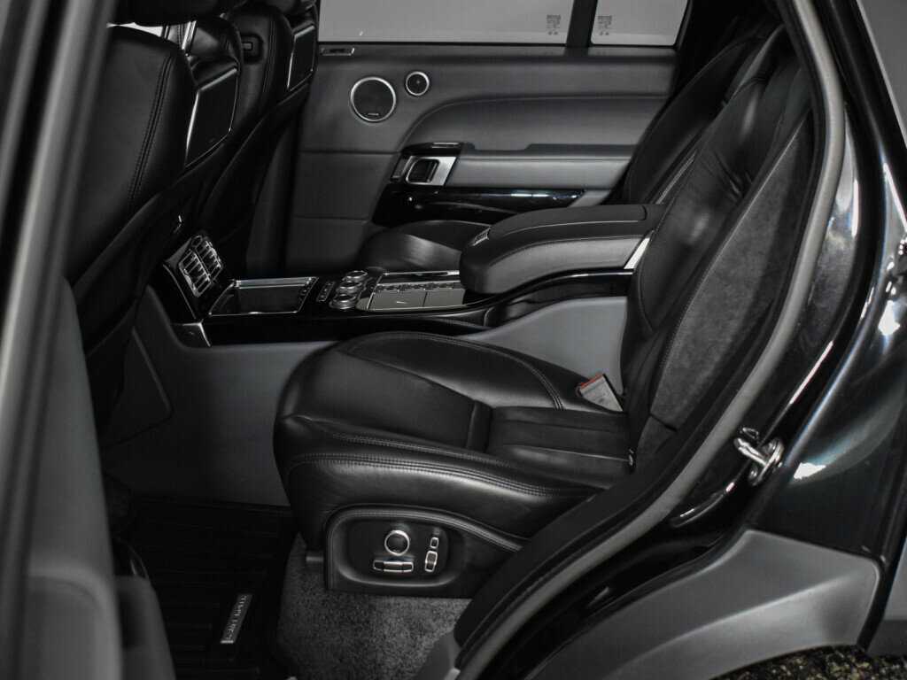 Land Rover Range Rover с пробегом — 2015 год. Фото: #13