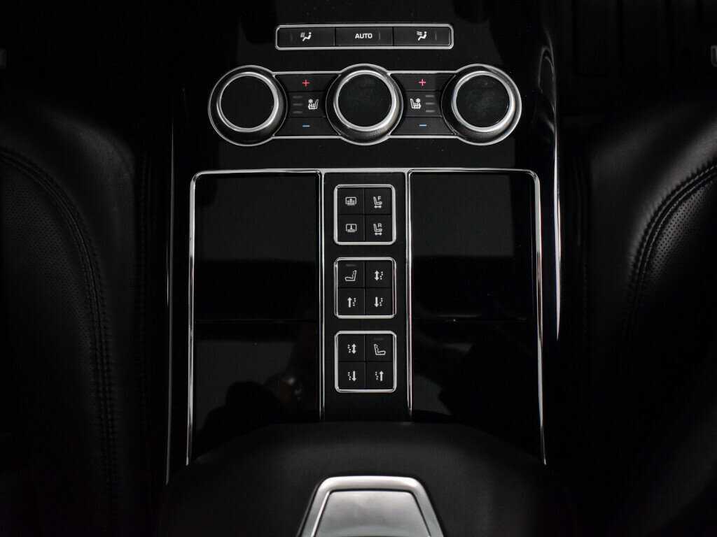 Land Rover Range Rover с пробегом — 2015 год. Фото: #18