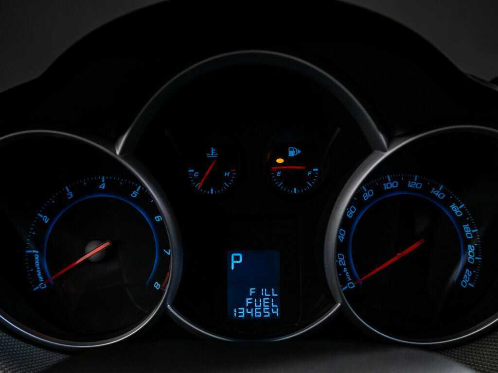 Chevrolet Cruze с пробегом — 2013 год. Фото: #13