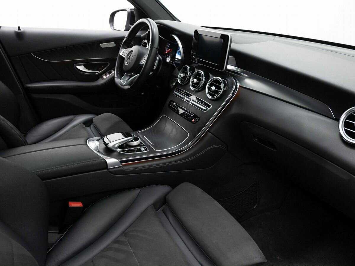 Mercedes-Benz GLC с пробегом — 2016 год. Фото: #10