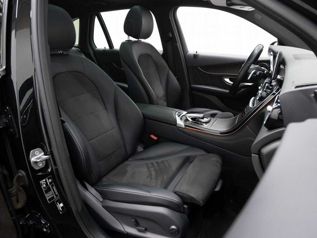 Mercedes-Benz GLC с пробегом — 2016 год. Фото: #11