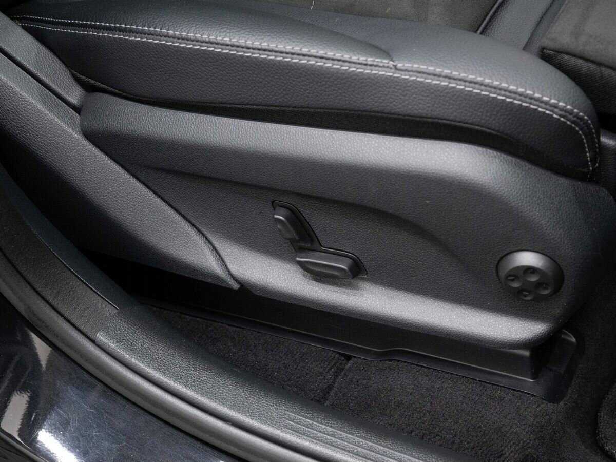 Mercedes-Benz GLC с пробегом — 2016 год. Фото: #12