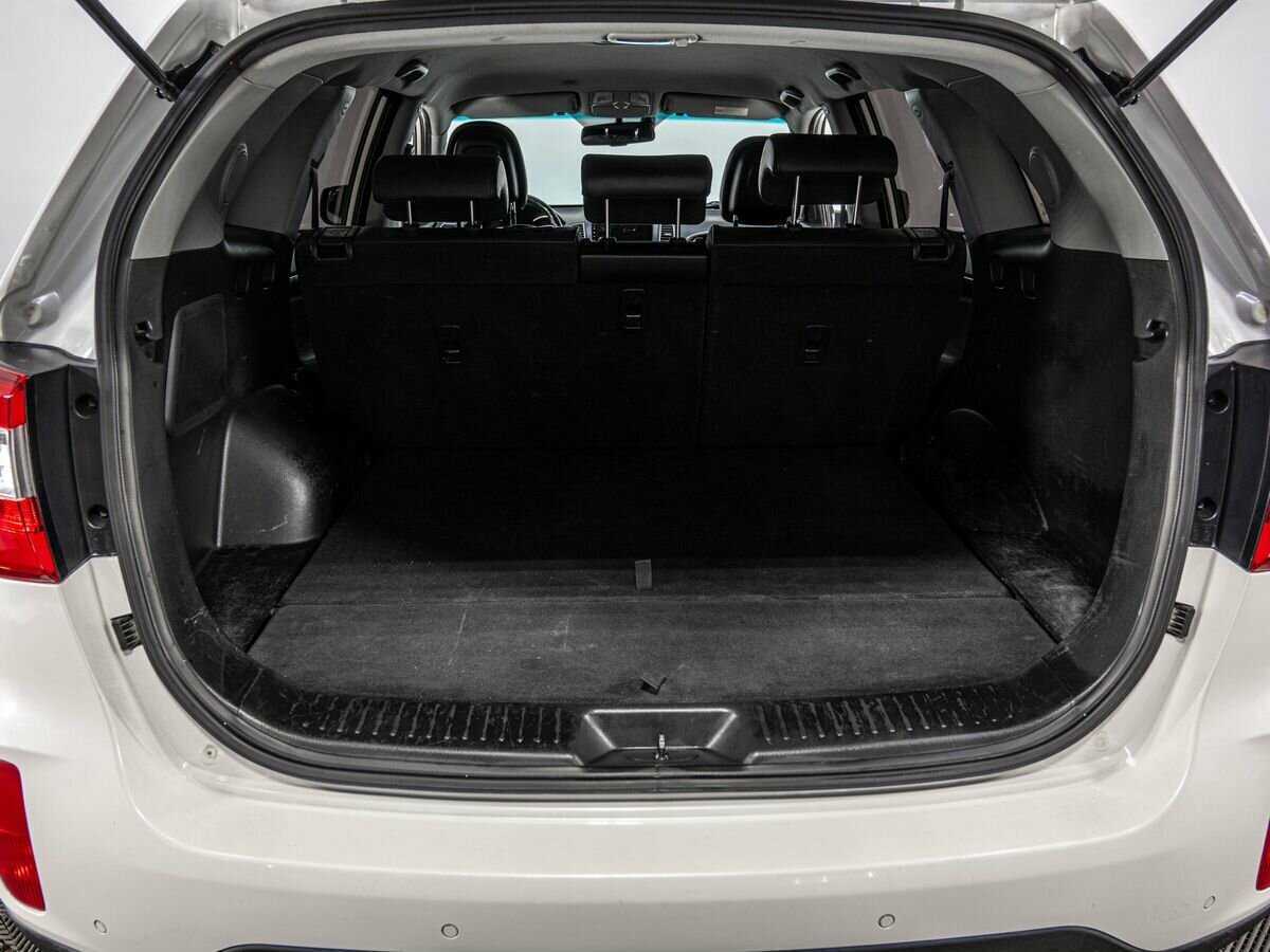Kia Sorento с пробегом — 2015 год. Фото: #21