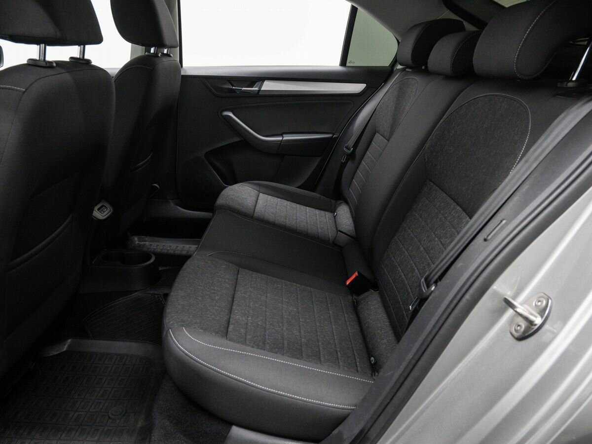 Skoda Rapid с пробегом — 2020 год. Фото: #11