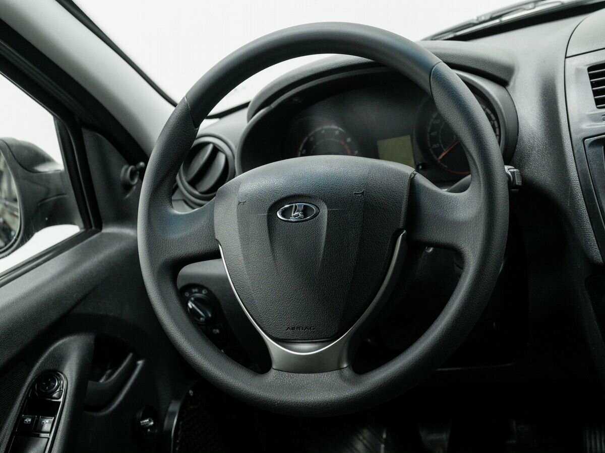 Lada (ВАЗ) Kalina с пробегом — 2013 год. Фото: #10