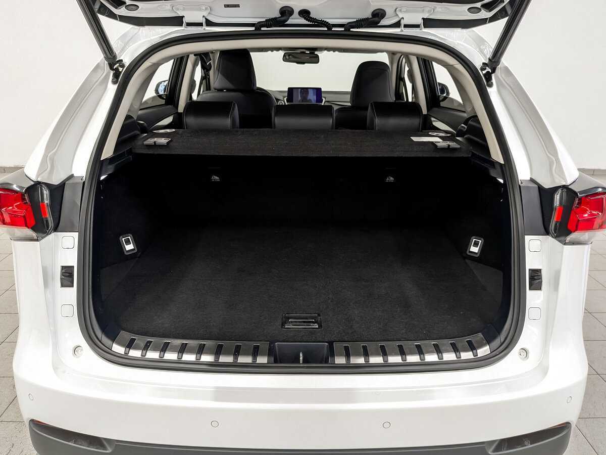 Lexus NX с пробегом — 2019 год. Фото: #9